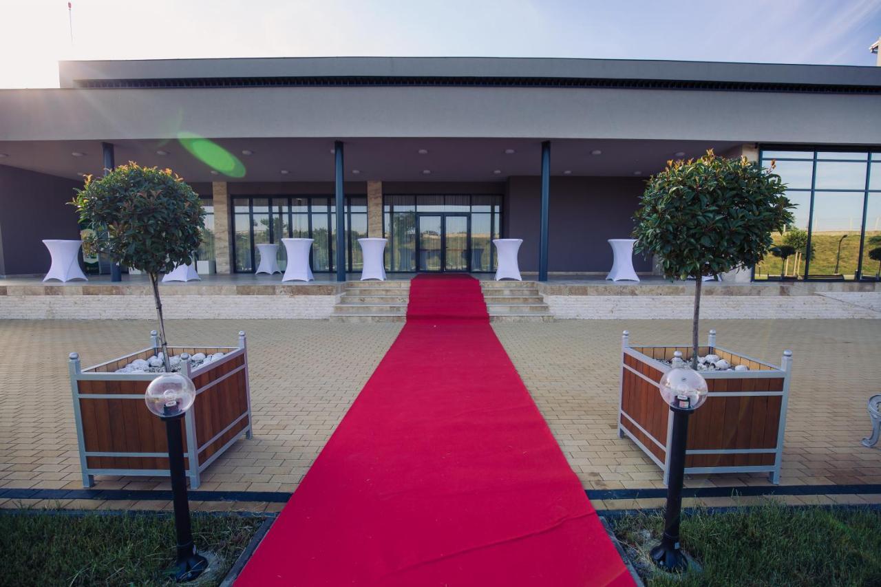 Hotel Mariss Alba Iulia Exterior foto